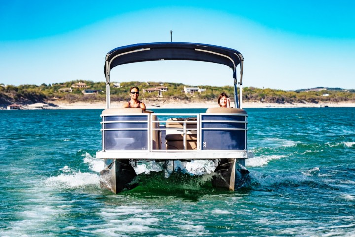 a small boat in a body of water